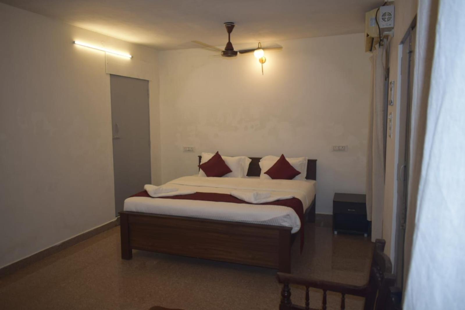 Le Epic Resort Virāmpattinam Zewnętrze zdjęcie
