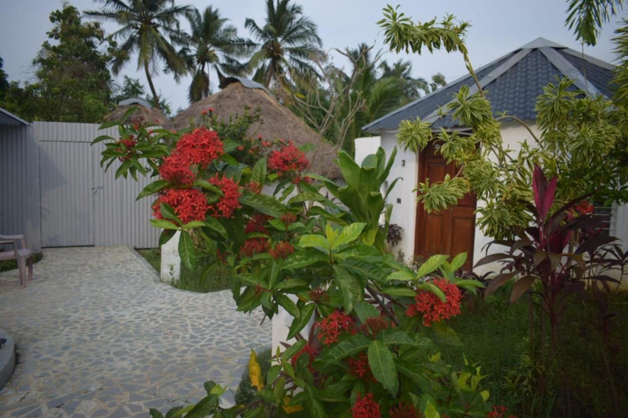 Le Epic Resort Virāmpattinam Zewnętrze zdjęcie